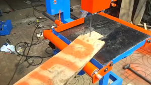 ใบเลื่อยสายพานตัดไม้ขนาด 1580 x 10 x 0.65 mm x 4R carbon hardback