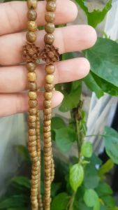 🌼✨🌼Vòng tay nữ gỗ trầm charm phối Bông Hoa Sen kiểu đeo quấn tay 4 vòng Size hạt 6mm thơm nhẹ đeo tay ý nghĩa Vạn sự như ý may mắn rất đẹp có 379k/1 vòng ạ