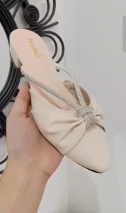 Sandal Wanita Kekinian Mules Heels Bapau Hak 3 cm Tali Permata DYO (Termurah !!!)