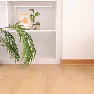 Đồ chơi mô hình T-Rex cực lớn có thể phun ngồi lên và phun sương dành cho bé