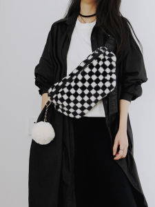 Trendy Rabbit Fur Plaid Leisure Crossbody Chest Bag for Men And Women Winter 2022 Dumpling Shape Single Strap Korean Style