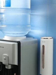 ที่วางแก้วน้ำ ข้างตู้กดน้ำ ที่เก็บแก้วกระดาษ ที่วางถ้วยแก้ว ใส่แก้วกระดาษได้ ติดผนัง มี 3 สี ที่ใส่แก้วน้ำกระดาษ กระบอกใส่แก้วกระดาษ