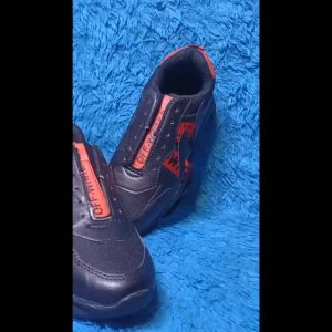 Sepatu Pria Keren 2022: Olahraga, Jogging, Basket, Nongkrong & Anak Sekolah