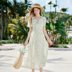 XIANGYING | Ombre Gradient V-Neck Waist-Accentuating Embroidered French Style Dress Mid-Length