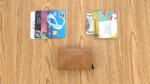 Compact Carbon Fiber RFID-Safe Card Case with Metal Money Clip