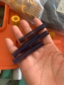 Lò xo nén phi 10 (đường kính ngoài 10mm sợi 1.2 dài 60mm)✅✅✅