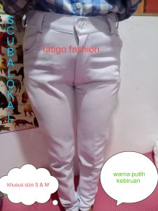 PROMO CELANA KEDDY GOLF PUTIH MURAH/SCUBA LOKAL/EDISI UKURAN KECIL size S&M