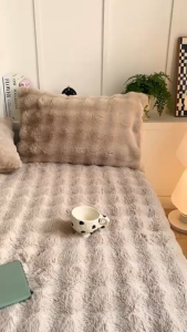 Light Luxury Style Bed Sheet Bubble Fleece Bed Sheet Milk Fleece Solid Color Bed Sheet Queen/King Suitable for 11 Inch