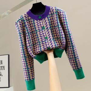 เสื้อผ้าผู้หญิงลดราคาแบรนด์ดังเสื้อไหมพรมแบบสั้นลายฮาวส์ทูธตัดฉลากการค้าต่างประเทศเสื้อคาร์ดิแกนผ้าถักแขนยาวสีตัดกันใส่ช่วงฤดูใบไม้ผลิและฤดูใบไม้ร่วงสำหรับผู้หญิง