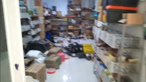 Kacamata Clear Bening Kaca Mata Gerinda Kerja Safety Glasses Gurinda Pelindung Debu / Proyek