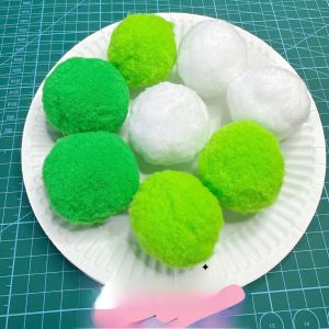 ลูกบอลขนสัตว์ยืดหยุ่นสูง DIY ลูกบอลขนสัตว์สีสันสดใสสำหรับเด็ก อุปกรณ์งานฝีมือสร้างสรรค์ อุปกรณ์ตกแต่ง ลูกบอลขนสัตว์ขนาดใหญ่