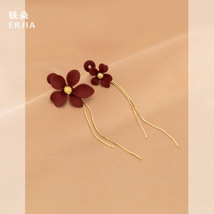 Asymmetric Red Earring Design Sensation: Wine Red Flower Mosquito Coil Tray Clip-On Earrings for Women No Piercing Required