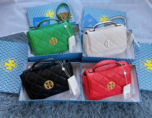 [CHUẨN HÃNG] Túi nữ quai xách .đeo chéo chất da sần dày dặn dáng vuông fullbox (Size 21)