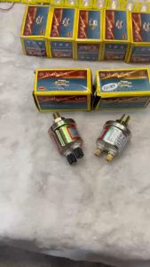 Cảm biến báo nhớt EQ153 núm báo nhớt EQ153 ren 10mm-13mm dùng cho ô to xe tải..