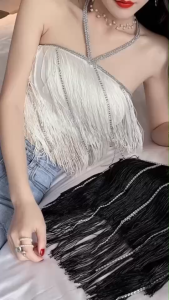 ✅ส่งไว✅สต็อกไทย เสื้อเกาะอกสายคล้องคอแต่งเพชร มีฟองน้ำ แต่งพู่สายห้อยยาว 2 สี