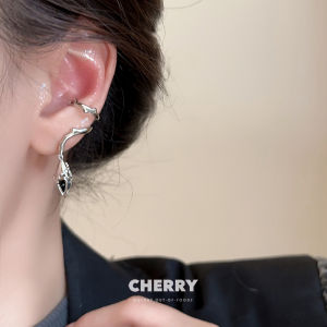 Cyberpunk Unique Non-Pierced Earrings for Women New Arrival Classy Ear Hook Ear Clip Cold Style Ear Clip Earrings for Boys