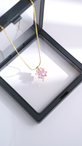 Four Leaf Clover Gold-Plated Zircon Necklace Women Gift Elegant Designer Touch Light Luxur