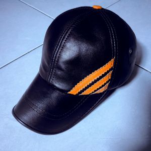 Topi kulit sapu  pria 100% model merk terkenal