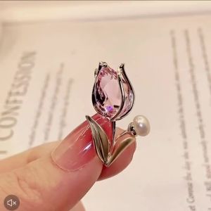 Set of 2 Elegant Tulip Brooches -French-Style Light Luxury Floral Pins. A Sophisticated Accessory for Coats Silk Scarves