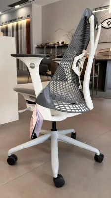 HermanMiller | เก้าอี้สำนักงานพร้อมพยุงหลังตามสรีรศาสตร์