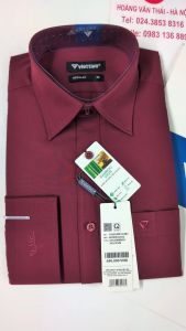 [Việt Tiến] Áo Sơ Mi Dài Tay - Regular (Suông) - Vạt Bầu - Màu trơn đỏ rượu vang