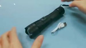 Senter LED Flashlight USB Rechargeable Torch XHP50 Waterproof Zoom outdoor lighting flashlight with 1x18650 + Box