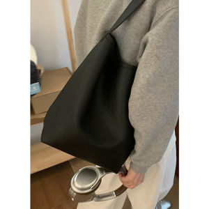 Retro Womens Large Capacity Bucket Bag Fashionable Shoulder Tote Bag Versatile Single Strap Magnetic Buckle Closure Handbag