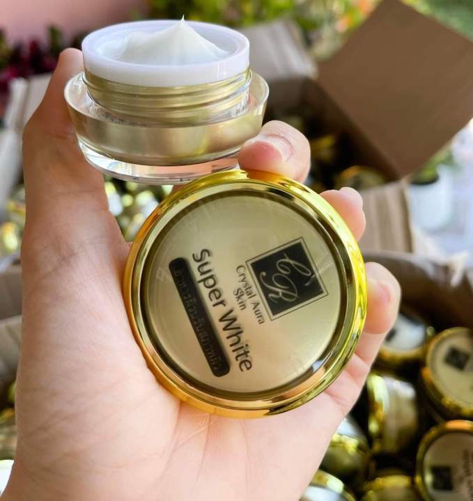 📌ครีมซุปเปอร์ไวท์ #คริสตัลออร่า Crystal Aura Skin ขนาด 15 กรัม | Lazada ...