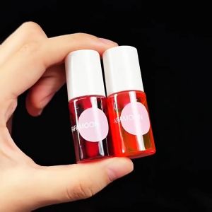 3 In 1 Cheek & Lip Tint Blush Eyeshadow Waterproof And Sweatproof Long-Lasting Makeup Eyeshadow Liquid Lip Stick Non-Stick Cup Mist Lip Gloss Matte Waterproof Mirror Lipstick