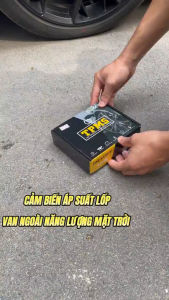 Cảm Biến Áp Suất Lốp Ô Tô XT1 gắn kính lái -Pin Sạc Năng Lượng Mặt trời Màn LCD Bảo Hành 1 Đổi 1 Trong Vòng 12 Tháng Cảm Biến Áp Suất Lốp Nhanh Nhạy Dễ Sử Dụng