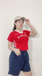 ชุดเซ็ตสไตล์อเมริกันผู้หญิง เสื้อครอปแขนสั้น ดีไซน์ฟิตหุ่น ใส่สบาย ดูสวยชิคทุกมุม