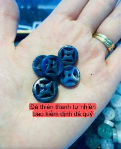Đồng tiền đá phong thuỷ may mắn tài lộc bao kiểm định đá quý lỗ xỏ 2li mic vòng