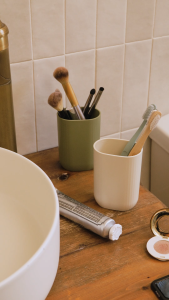 Cosmic Alife Collection Toothbrush Holder