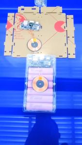 Box Sạc Mica dùng pin 18650 sử dụng mạch sạc nhanh và sạc  nhanh không dây PD18W+15W  màn hình báo mức pin cao cấp ( không bao gồm mạch và pin)