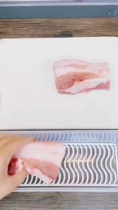 Hộp nhựa bảo quản hoa quả rau củ kèm khay tách nước tiện lợi chất liệu nhựa PP an toàn cho sức khỏe