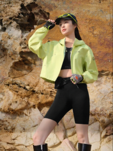 BOSIDENG | New Autumn Outdoor Fitted Waterproof Breathable Windproof Hooded Short Jacket