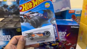 Mô Hình Xe Hot Wheels Salt Streaker Xanh - Series Team Wheels 2026