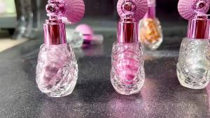Pearl-Like Shine Highlighter SprayFine Glitter Mist for Body and HairPerfect for Stage Parties Bridal MakeupLasting Radiance