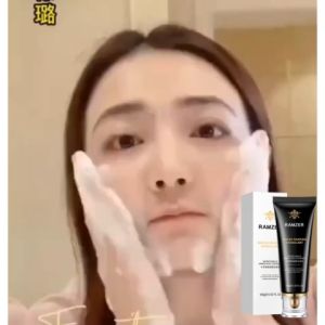 [ CHÍNH HÃNG] Sữa rửa mặt SẠCH SÂU DƯỠNG ẨM NGỪA MỤN dưỡng trắng da  ngừa mụn thu nhỏ lỗ chân lông dùng cho mọi loại da da dầu mụn da khô hỗn hợp100ml