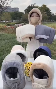 AP HOME หมวกกันหนาวเเฟชั่นใหม่ สไตล์เกาหลี เเบบสวมหัว มีสายปรับผูก กันหนาวผู้หญิงผู้ชายสามารถใส่ได้ พร้อมส่ง SH-MZ3001