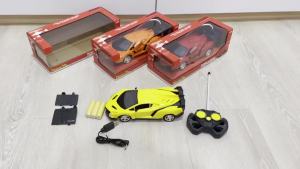 Maina RC Batrai Cas Mobil Remote Control Buka Pintu Lampu Depan Nyala