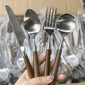 Retro Walnut Handle 304 Stainless Steel Spoon High Aesthetic Value Soup Spoon Set for Home Use Steak Western Dining Utensils