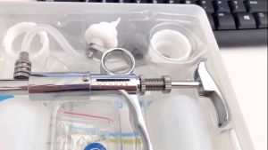 Automatic Continuous Injection Syringe: A 5ml Veterinary Syringe Vaccinator