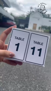 (สีขาว) ชุดเลขโต๊ะ  TABLE ชุดเลข 1-20 🏷️ ป้ายพลาสวูด 3 มิล ติดสติ๊กเกอร์  6x9.4 cm