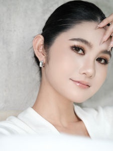 ต่างหูเงินแท้ 925 สำหรับผู้หญิง ดีไซน์เรียบง่าย สไตล์ INS เครื่องประดับแฟชั่น ของขวัญวันเกิด ห่วงกลมขนาดเล็ก