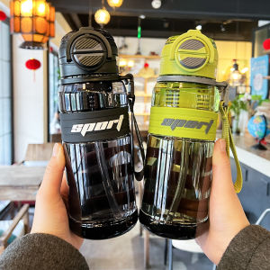 แก้วน้ำสปอร์ตแบบพกพาสำหรับเด็กนักเรียน ความจุขนาดใหญ่ 20-25 ออนซ์ แก้วน้ำแบบพกพาสำหรับเด็กชาย วัสดุ PP PC