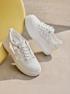 TATA | Breathable Thick Sole Canvas Shoes