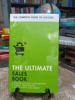 THE ULTIMATE SALES BOOK: THE COMPLETE GUIDE TO SUCCESS (PAPERBACK)