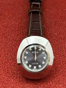 ราโด้ DIASTAR jubilee Quartz หน้าปัดสีน้ำเงินเพชรแท้ 12 เม็ด ตัวเรือนคาไบร์ นาฬิกาผู้หญิง มือสองของแท้