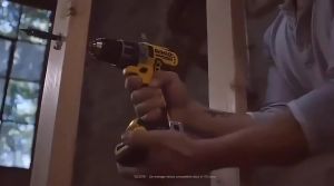 ฟรีอุปกรณ์เสริม 30 ชิ้น DEWALT DCD996 20V MAX สว่านกระแทกไร้สาย XR3 95N.M ความเร็วไร้สายกระแทกสว่านเครื่องมือไฟฟ้าไขควงเจาะ แบตเตอรี่ลิเธียม 2 ก้อน